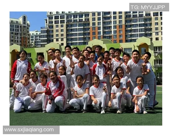 孩子挑选足球明星是否有助于他们的成长与发展探讨