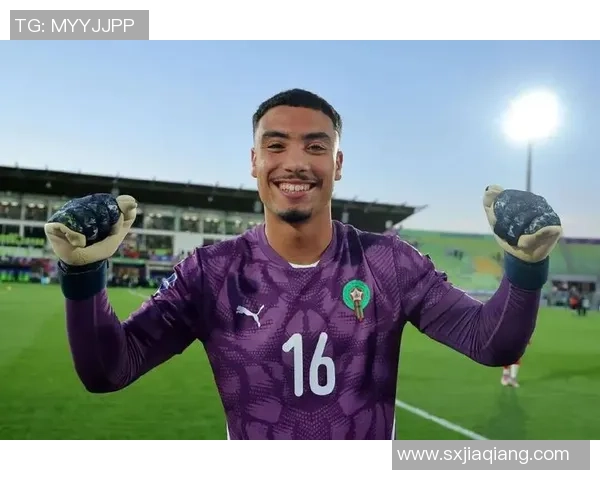 摩洛哥足球明星的独特魅力与不为人知的艰辛历程