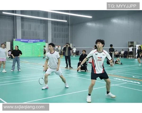 赛后分析：上海羽毛球队与杭州羽毛球队的战术意识与团队协作探讨